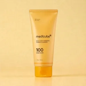 Medicube কোজিক অ্যাসিড টারমেরিক টোনিং ক্লেনজার 120g