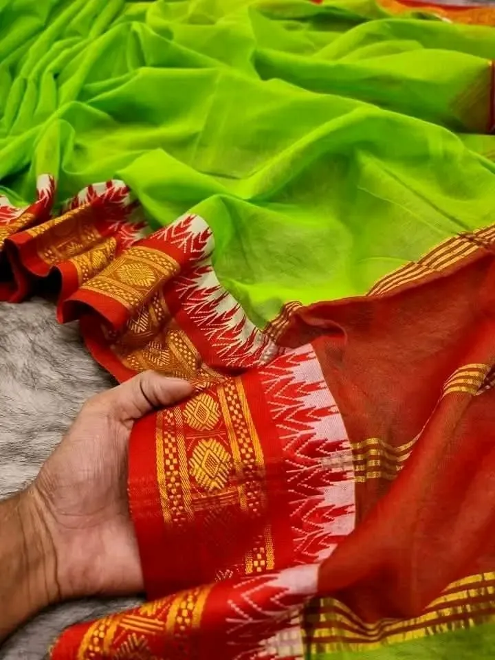Half Silk Cotton Blend Modhurai Paar Saree, 12 Haath
