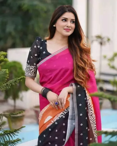 মেয়েদের চান্দুরি সিল্ক ডিজিটাল প্রিন্ট শাড়ি ব্লাউজসহ, 12.5 হাত