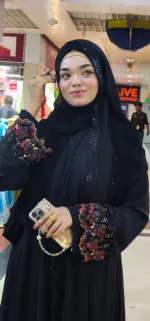 Rose আবায়া