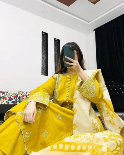 মেয়েদের রেয়ন কটন থ্রি পিস, এমব্রয়ডারি ও লেইস ওয়ার্ক