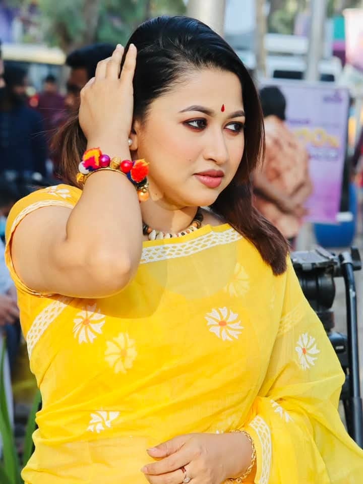 সেমি মসলিন ব্লক প্রিন্ট শাড়ি ব্লাউজ পিসসহ
