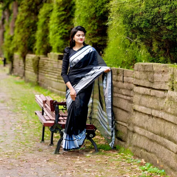 কালো কটন সিল্ক শাড়ি