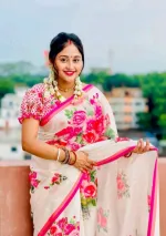 Topetor সিল্ক ডিজিটাল প্রিন্ট শাড়ি, ম্যাচিং ব্লাউজ পিসসহ