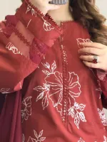 মেয়েদের কটন স্কিন প্রিন্ট থ্রি-পিস, লেসসহ, সাইজ L থেকে XXL