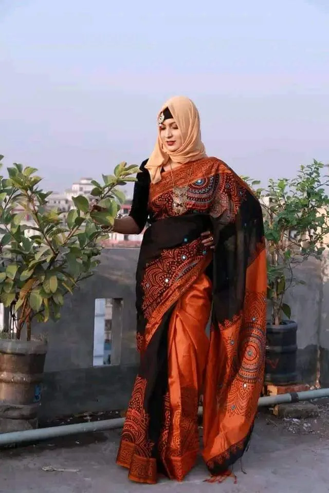 12 Haath Half Silk Saree with Hand Print Work, 6 Colours