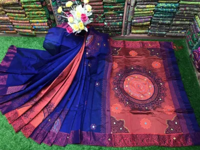 এমব্রয়ডারি ডিজাইনের ধুপিয়ান সিল্ক ব্লক প্রিন্ট শাড়ি, 13 হাত