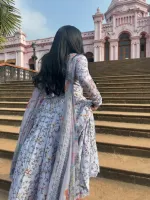 Hania Amir ইন্সপায়ার্ড ডিজিটাল প্রিন্ট থ্রি পিস