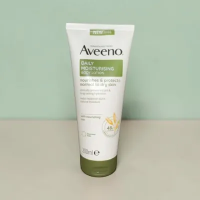 Aveeno ডেইলি ময়েশ্চারাইজিং বডি লোশন 200ml