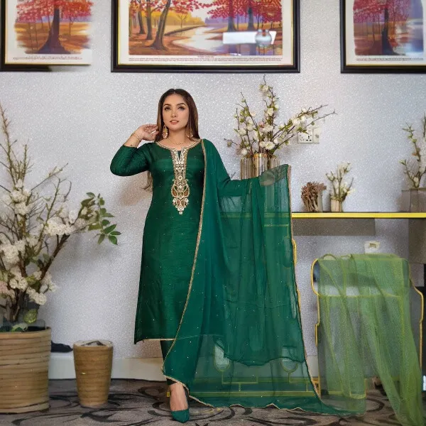 সিল্ক এমব্রয়ডারি থ্রি-পিস