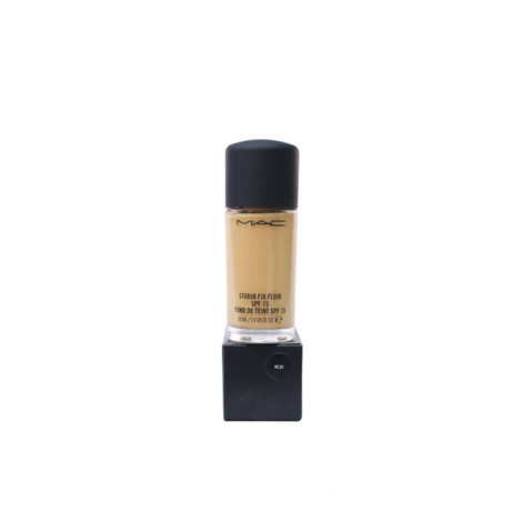 ম্যাক স্টুডিও ফিক্স ফ্লুইড SPF 15 - NC30 (USA)