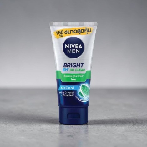 NIVEA Men Bright Oil Clear AirCool Mint Crystal Vitamin C Facial Foam 150g (Thailand)