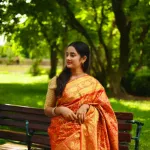 জরি ও পার্ল কাজের সিল্ক কাতান শাড়ি