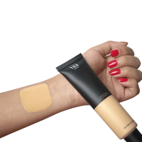 Guerniss 2-IN-1 Foundation+Concealer - 102 (Hong Kong)
