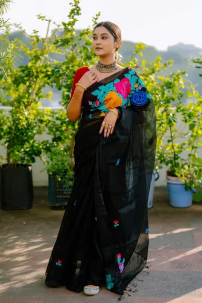 হাফ সিল্ক এমব্রয়ডারি শাড়ি, 12 হাত, 6টি রং