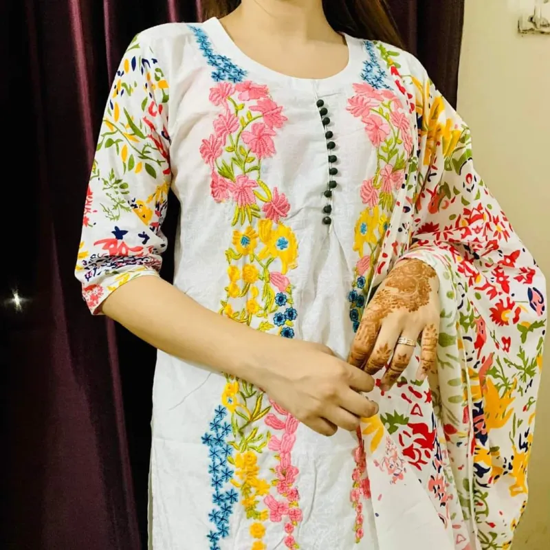 এমব্রয়ডারি ভয়েল থ্রি পিস, স্ক্রিন প্রিন্ট কটন ওড়না