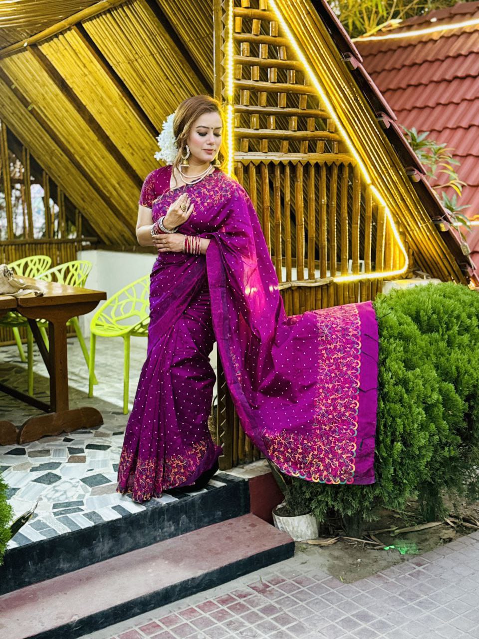 Women's Dhupian Silk Saree with 1 Yard Blouse Piece