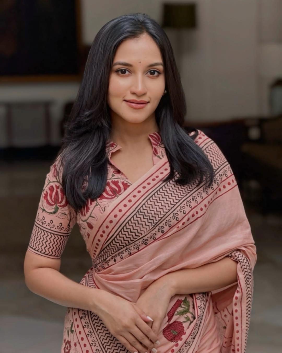 ট্যাসেল আঁচলের ডিজিটাল প্রিন্ট পারশা শাড়ি, 6 রং