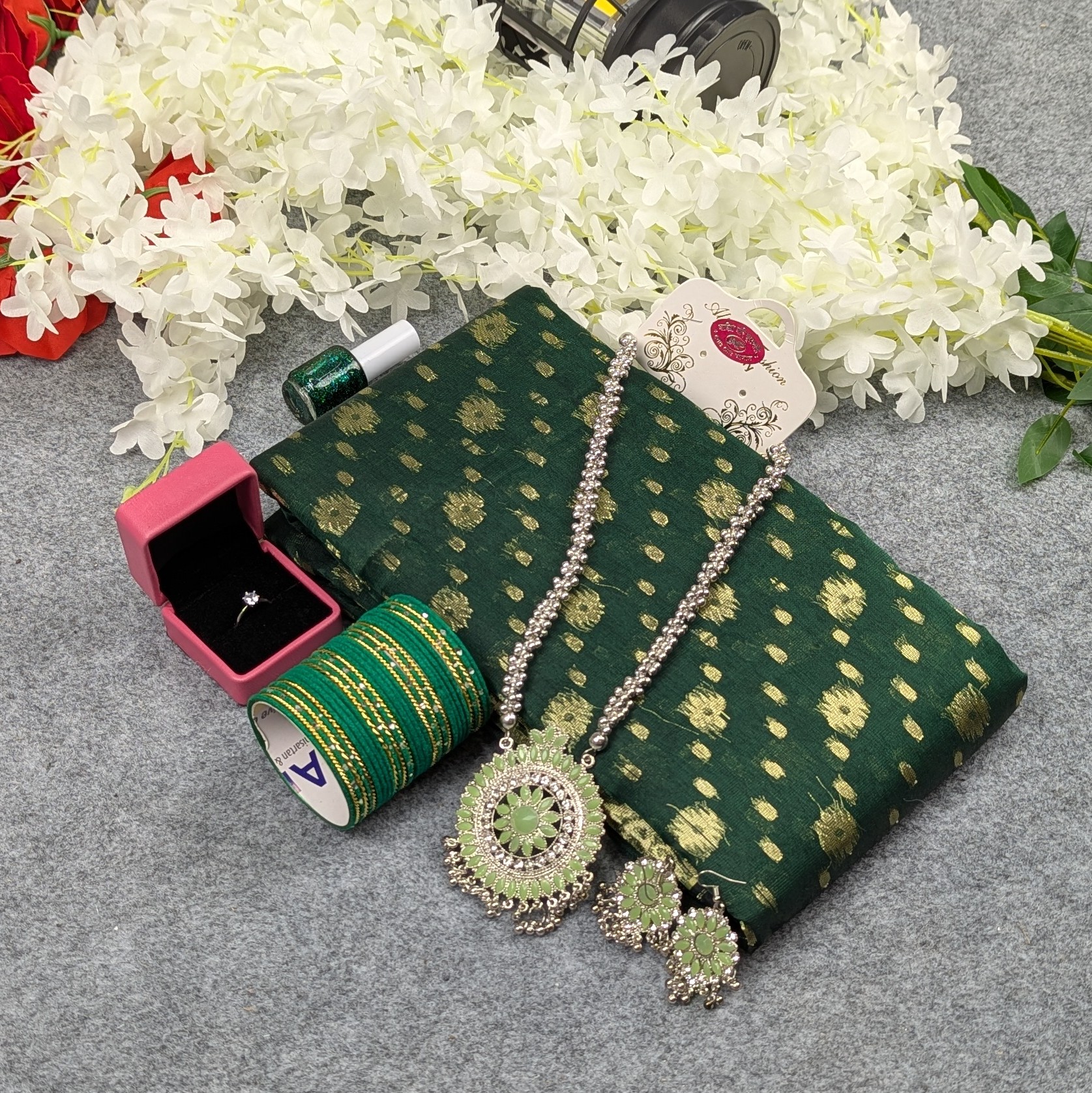হাফ সিল্ক জামদানি শাড়ি কম্বো সেট - সবুজ