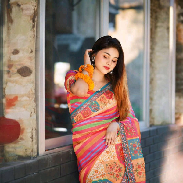 ব্লাউজ পিসসহ ডিজিটাল প্রিন্ট শাড়ি