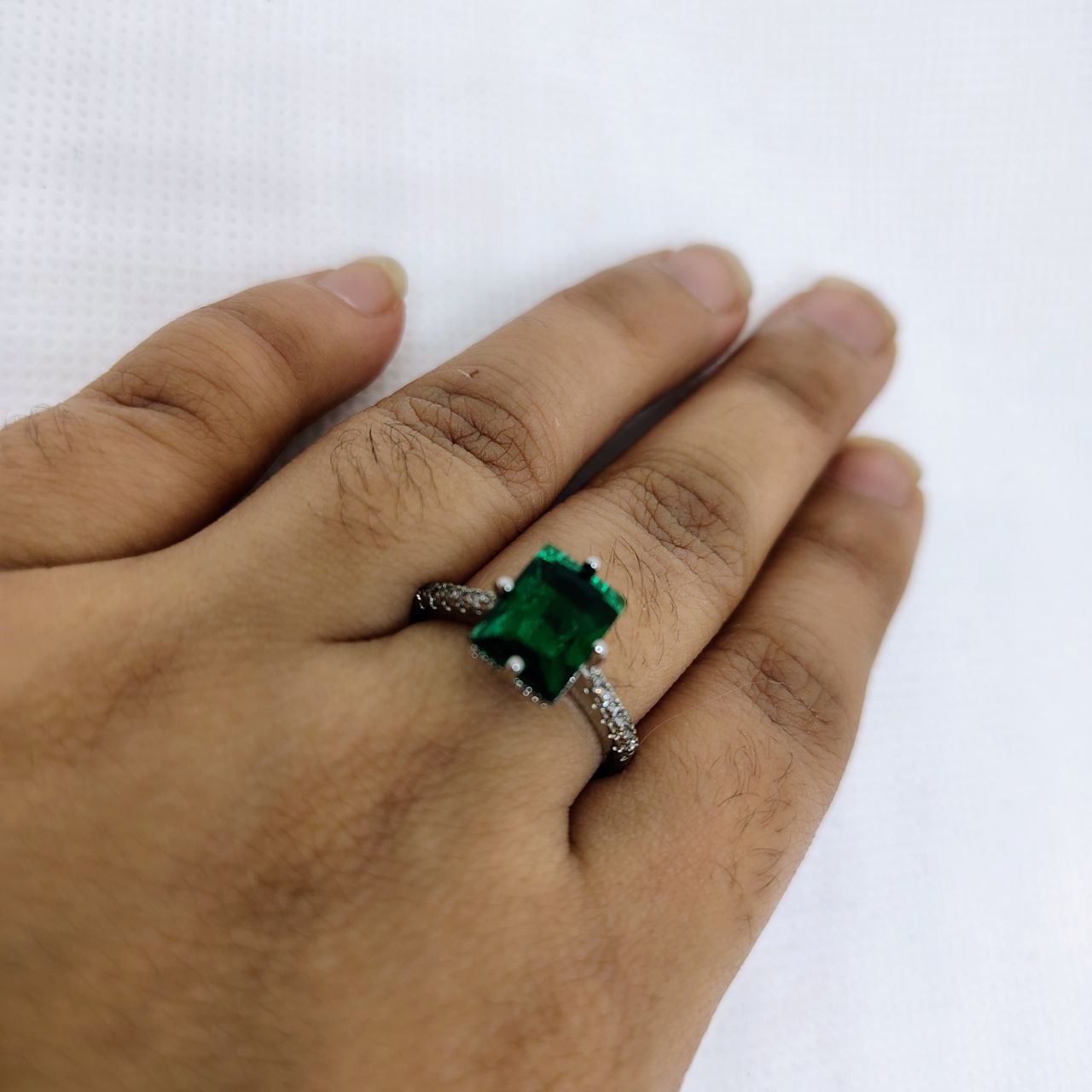 Chowtushkoni Dyuti Women's Ring