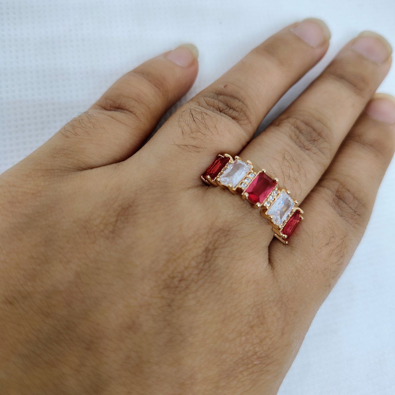 রঙিন জেমস্টোন বসানো গোল্ডেন রিং