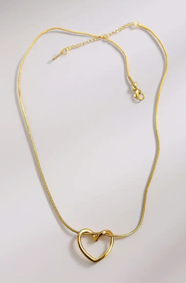 Minimalist Twisted Open-Heart Pendant Necklace