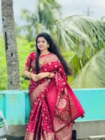 Screen Print Silk Saree with Matching Blouse Piece