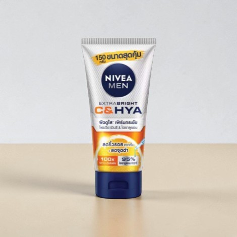 NIVEA Men Extra Bright C & Hya Age Defense Vitamin Foam 150g (Togo)