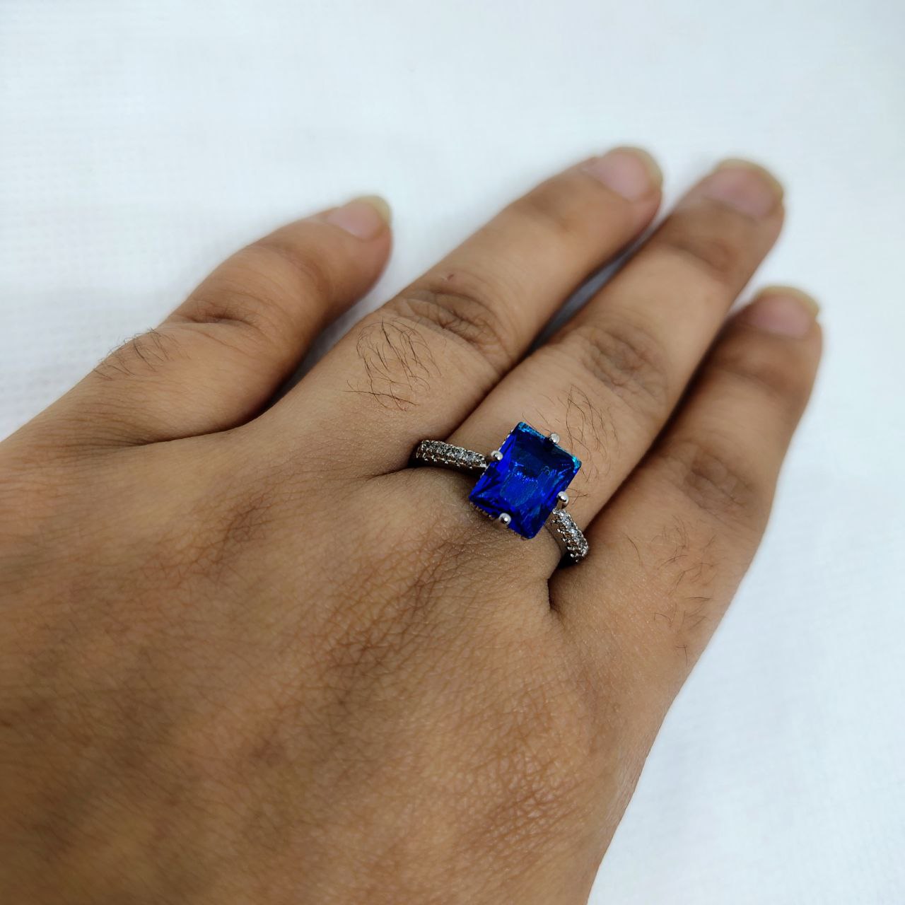 Chowtushkoni Dyuti Women's Ring
