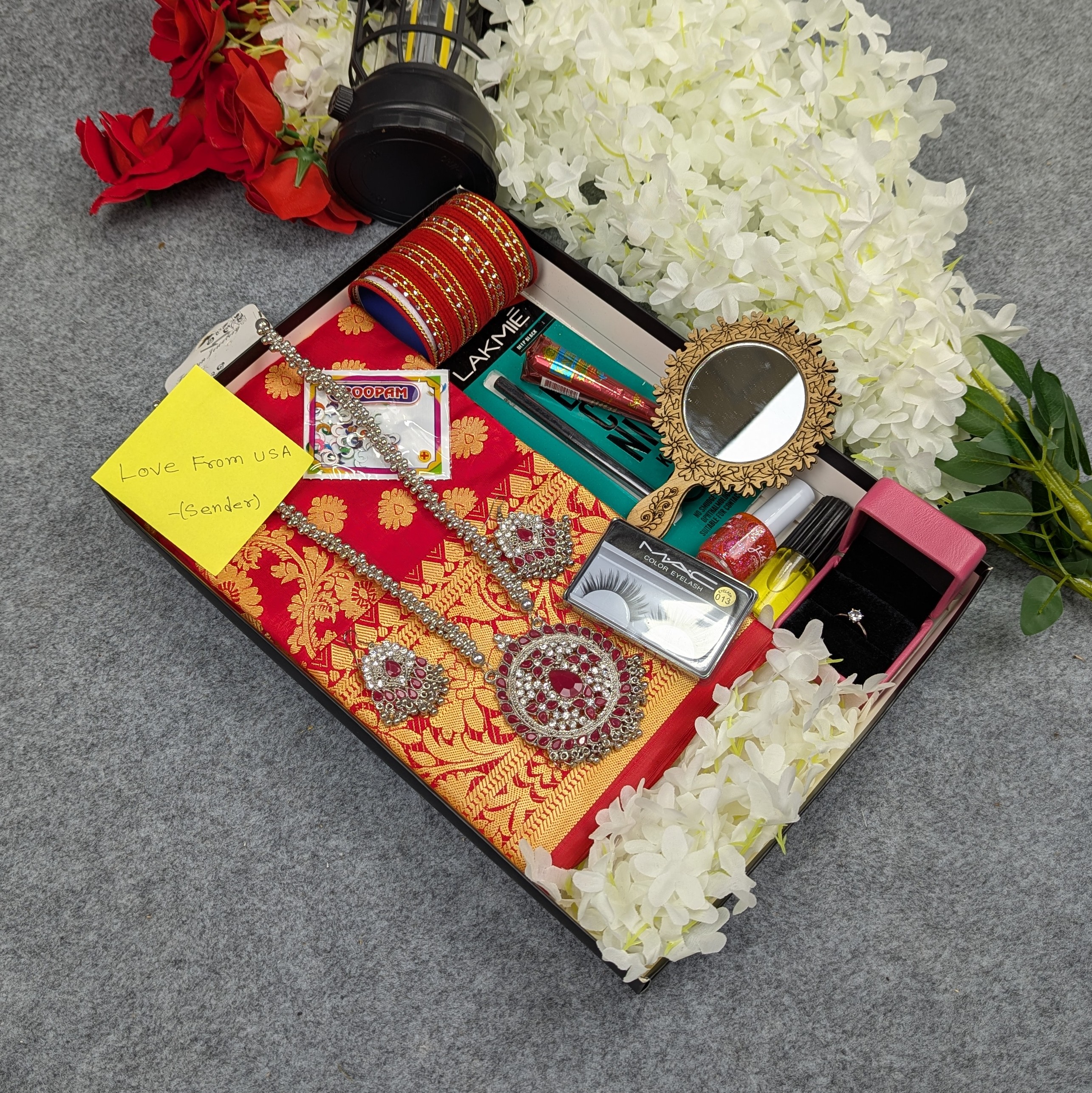 সিল্ক কাতান শাড়ি কম্বো সেট - লাল
