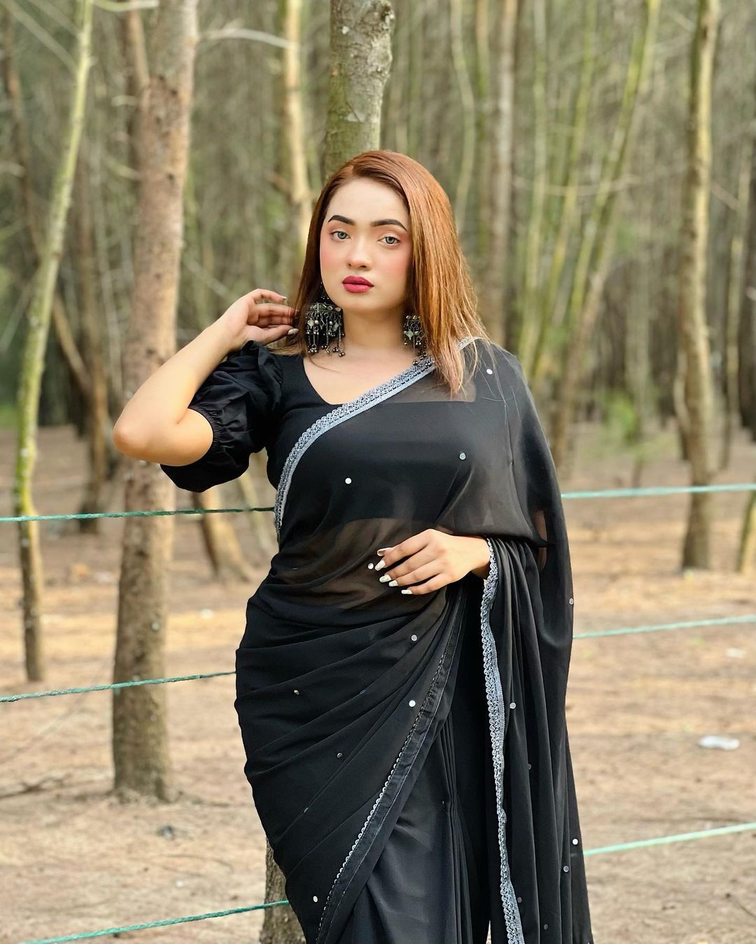 জর্জেট স্টোন শাড়ি