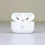 OnePlus AirRO3 ট্রু ওয়্যারলেস ব্লুটুথ ইয়ারবাডস – নয়েজ রিডাকশন, 360mAh ব্যাটারি (সাদা)