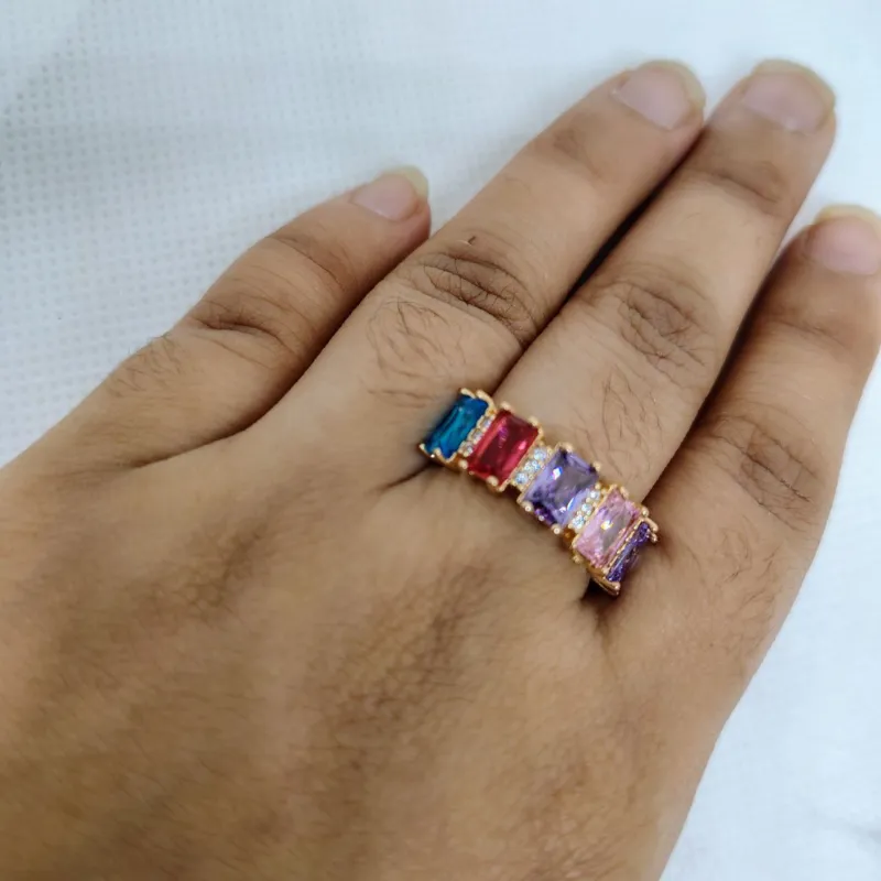 রঙিন পাথর বসানো গোল্ড রিং
