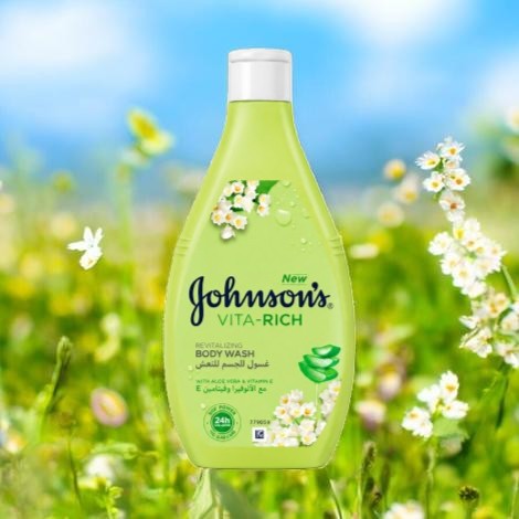 Johnson's Vita Rich With Aloe Vera & Vitamin E Revitalizing Body Wash 400ml (Italy)