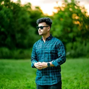 স্টাইলিশ চেক শার্ট