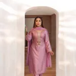 টাপেটা সিল্ক থ্রি পিস আউটফিট