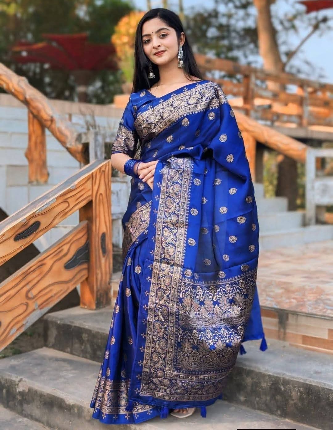 Silk Saree with Screen Print Work, Matching Blouse Included