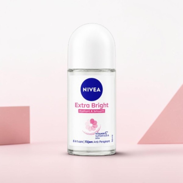 Nivea Extra Bright Radiant & Smooth আন্ডারআর্ম রোল-অন ডিওডোরেন্ট 50ml