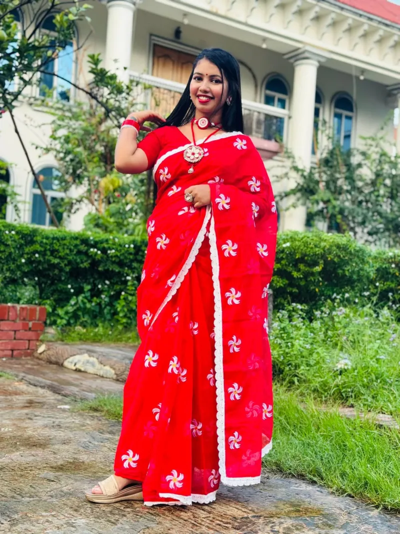 Women's Dhupian Silk Saree with Ball Print and Lace
