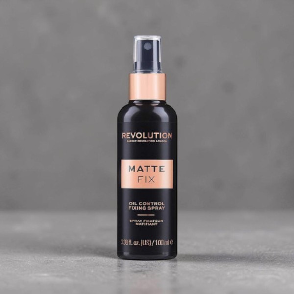 Makeup Revolution Matte Fix অয়েল কন্ট্রোল ফিক্সিং স্প্রে 100ml (নতুন প্যাকেজ)