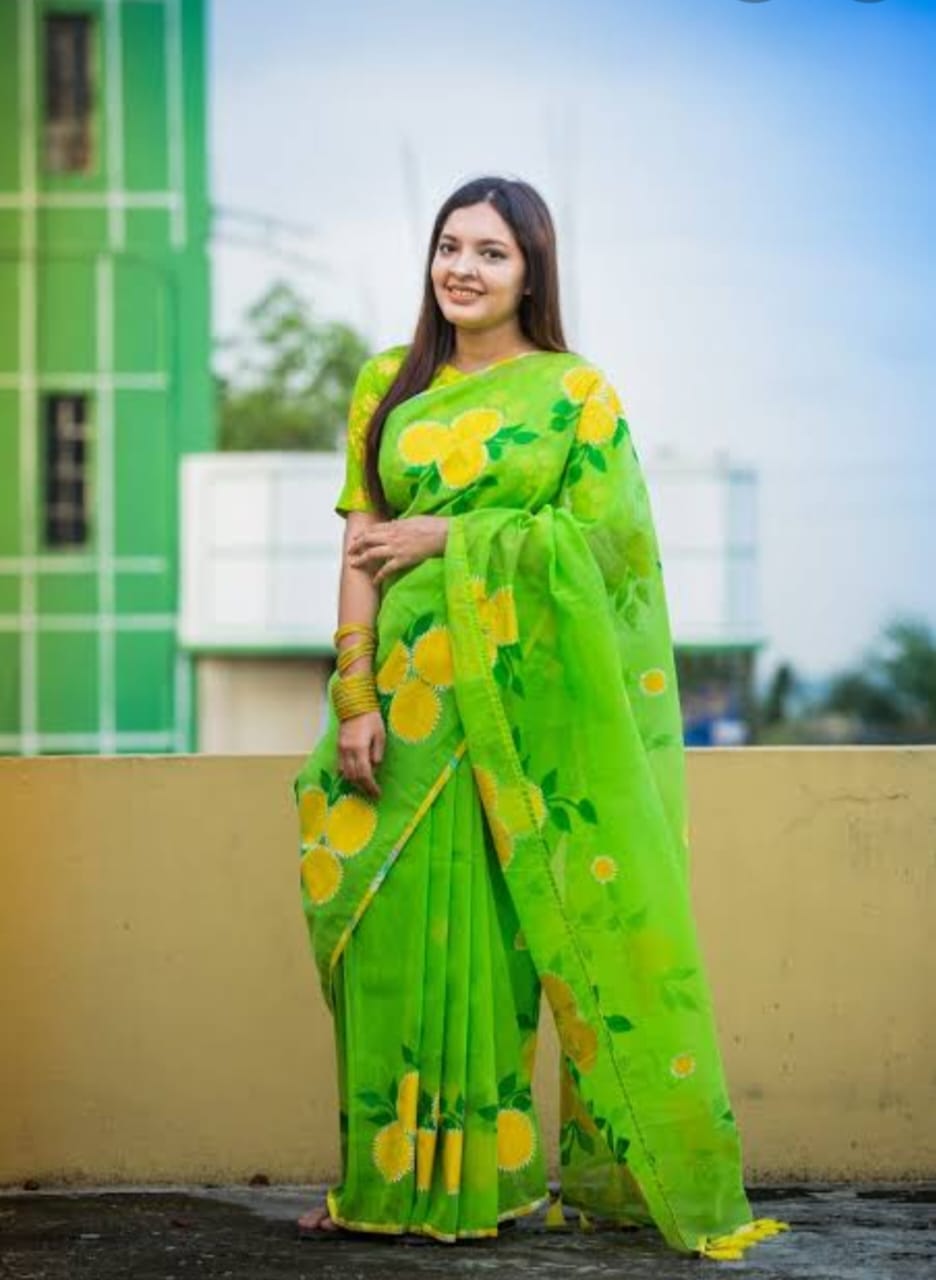 Half Silk Hand Print Saree with Brush Work, 12 Haath