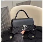 Ladies Bag in PU Leather Finish, 6 Shades