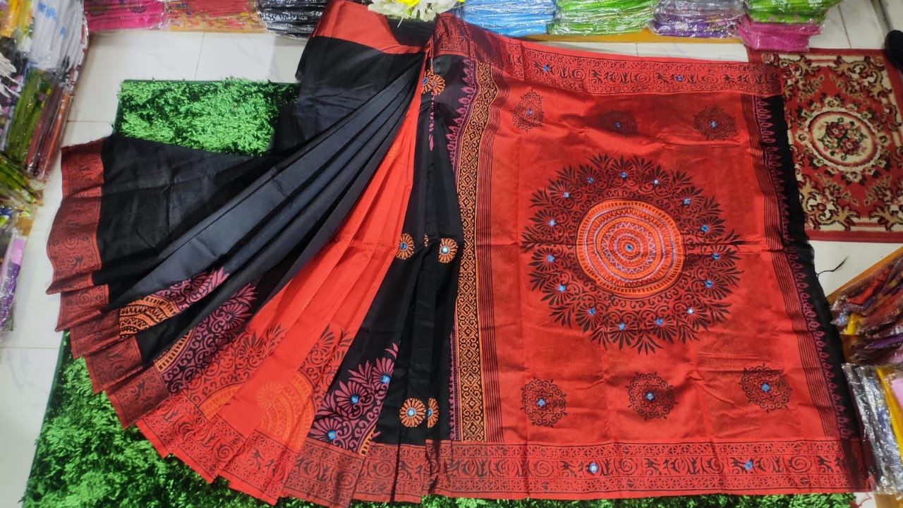 মহিলাদের ধুপিয়ান সিল্ক শাড়ি, ব্লক প্রিন্ট ও এমব্রয়ডারি