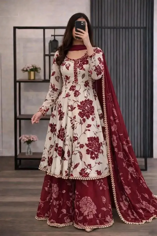 স্ক্রিন প্রিন্ট কটন গারারা থ্রি পিস, লেইস ওয়ার্ক, M ও L