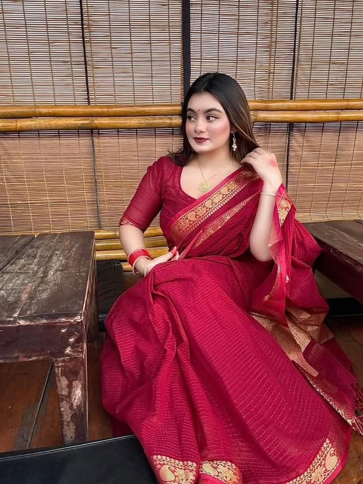 Cotton Check Kantha Stitch Saree with Running Blouse Piece