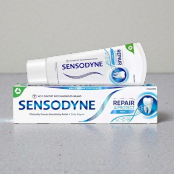 Sensodyne রিপেয়ার অ্যান্ড প্রোটেক্ট মিন্ট টুথপেস্ট ৭৫ মি.লি. (UK)