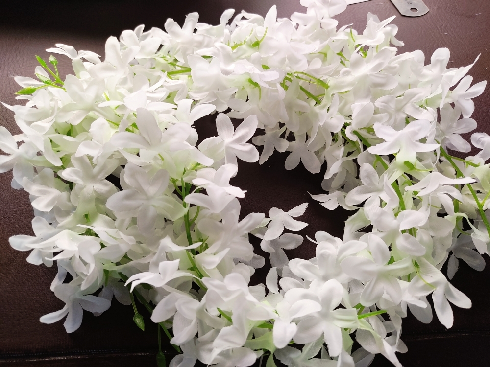 মেয়েদের কৃত্রিম চুলের ফুল (গাজরা ফুল)