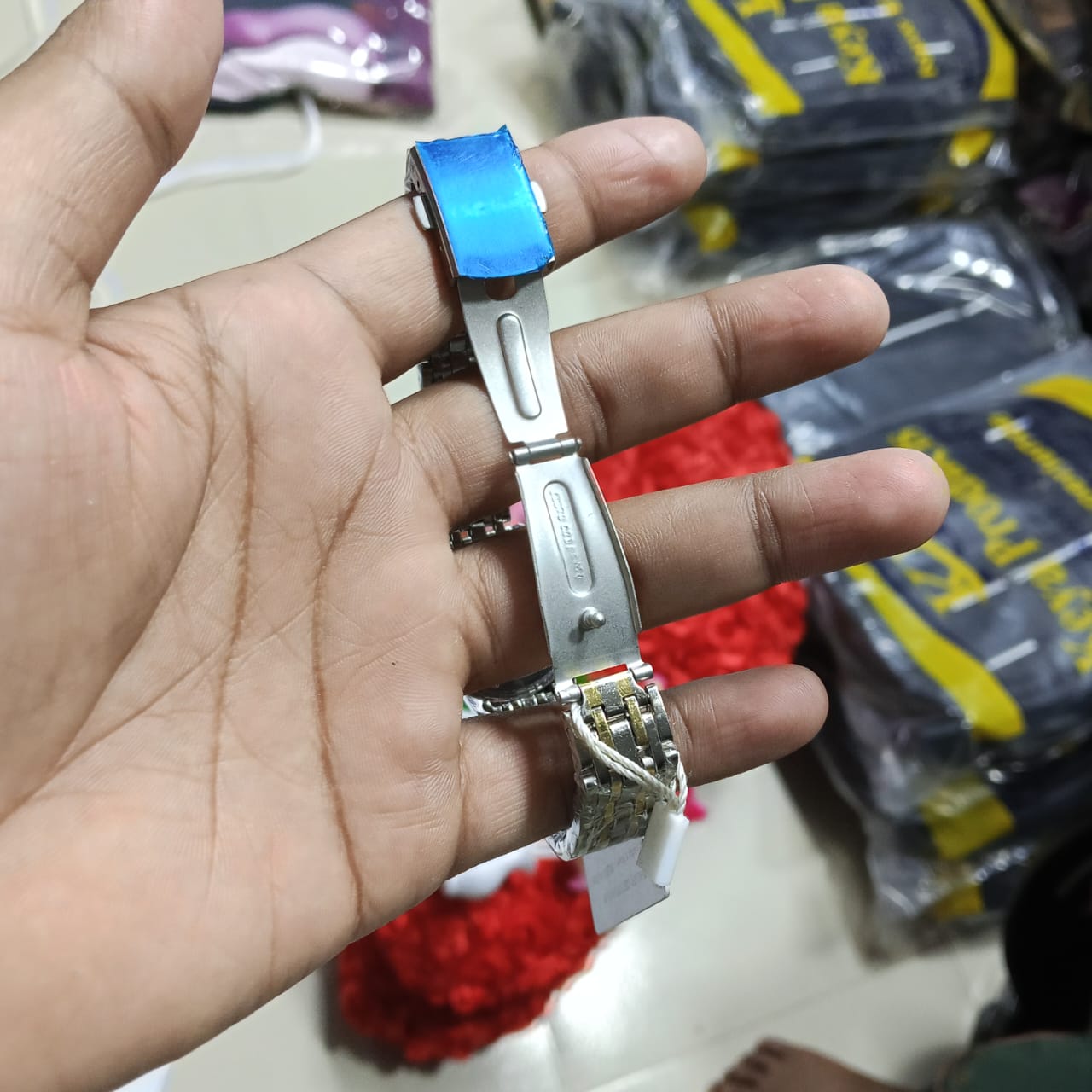 OLEVS 9931 মেয়েদের স্টেইনলেস স্টিল লুমিনাস ঘড়ি (সিলভার)
