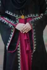 হিজাব ও বেল্টসহ Abaya E Ramisha বোরকা সেট